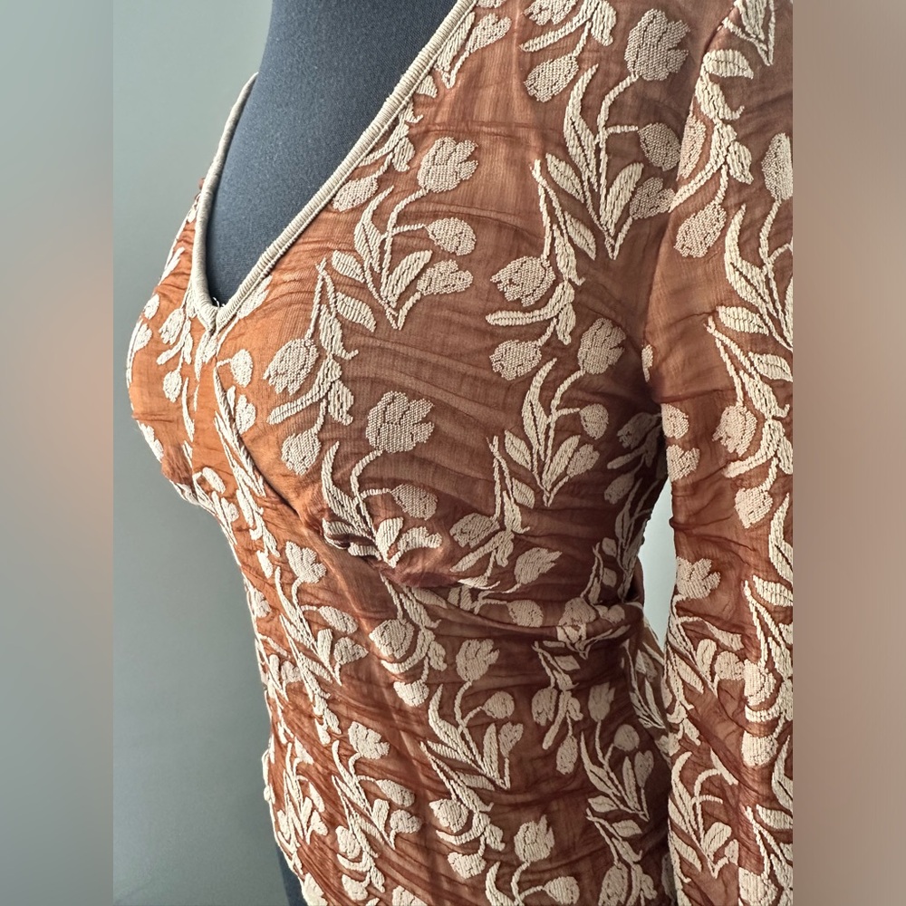 Cider NWT XL brown and cream long sleeve top